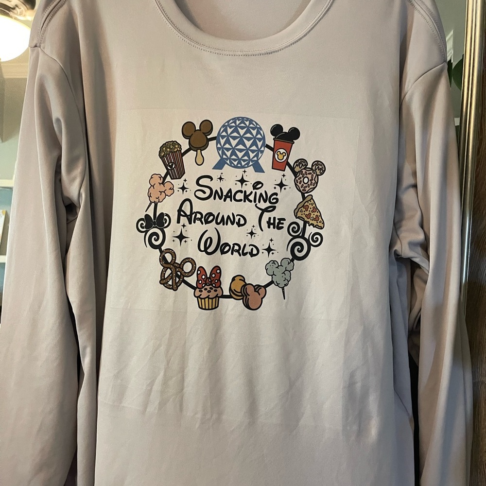 Epcot Disney world shirt 2xl